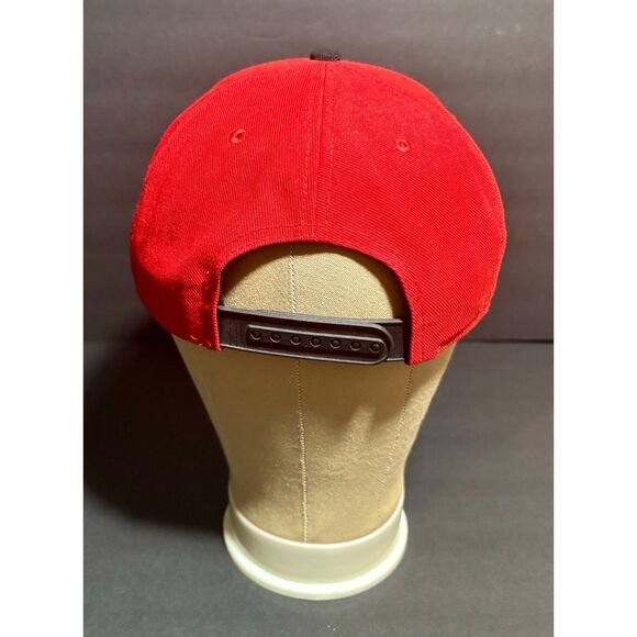 Red & Black Nike Snapback Hat – Structured, Adjustable OSFM, Classic Swoosh Logo - Picture 2 of 4